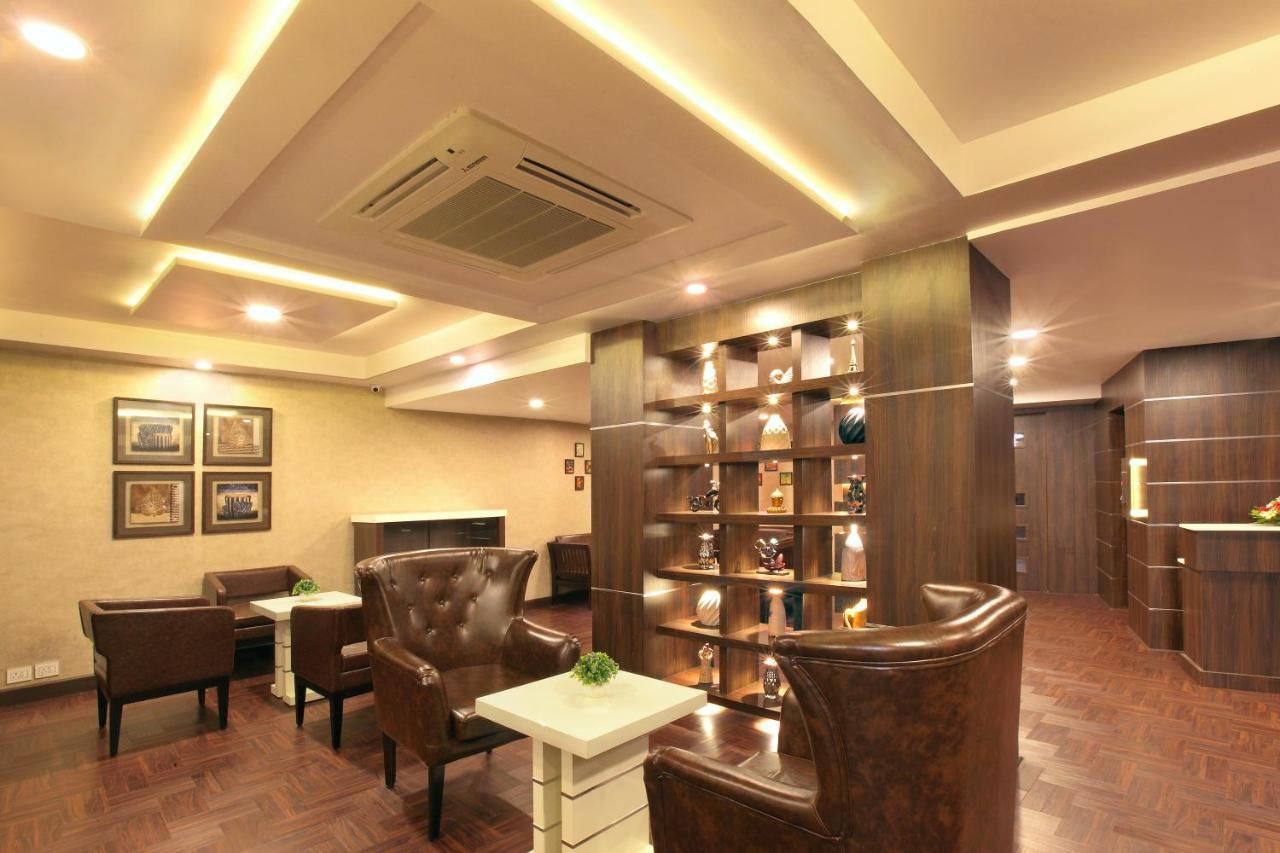 Hotel Kings Empire Kochi Zewnętrze zdjęcie